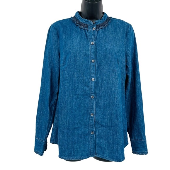 Boden Tops - Boden Caitlin smocked shirt mid vintage denim blue ruffle‎ New women's size 6